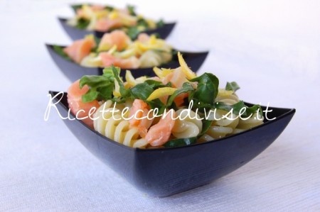 Primo piano Fusilli salmone e spinaci di Dany Ideericette