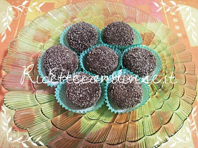 Primo piano tartufi al cioccolato di Teresa Mastandrea