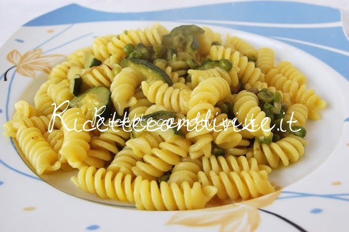 Fusilli zucchine piselli e zafferano di Dany Ideericette