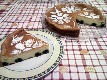 Particolare torta ricotta e amarene di Teresa Mastandrea