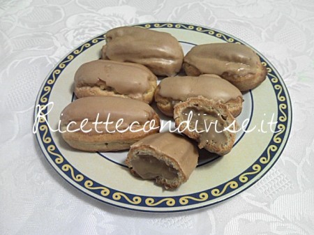 Particolare bigne al caffe di Teresa Mastandrea Particolare bigne al caffe di Teresa Mastandrea