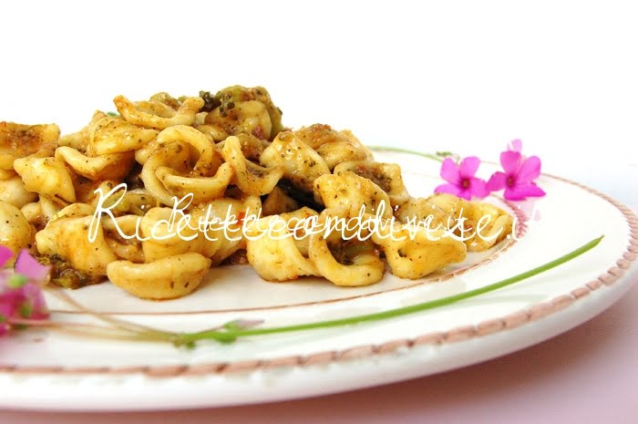 Particolare Orecchiette broccoli e pesto di basilico e pomodorini di Dany Ideericette