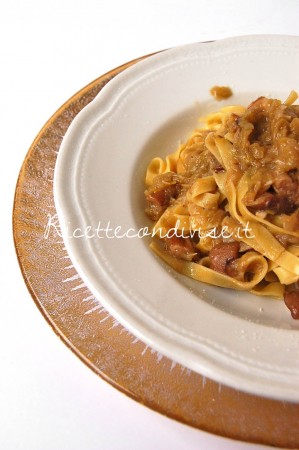 Particolare tagliatelle porri e funghi porcini di Giovanna