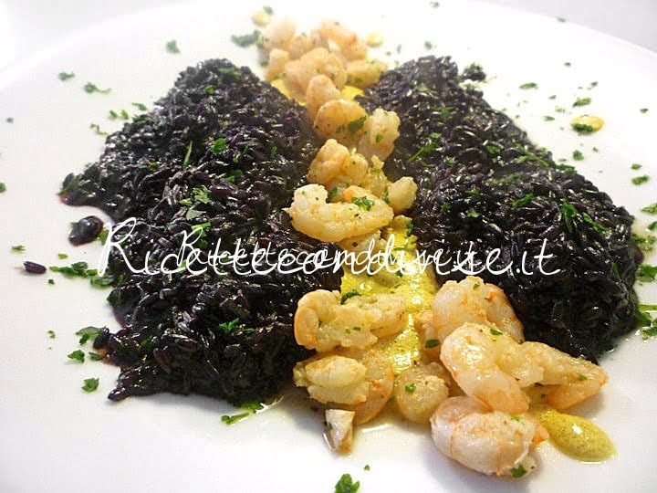 Risotto Venere con crema al curry e gamberetti di Susi