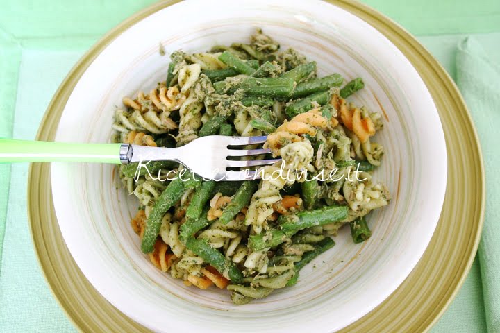 Particolare Fusilli freddi tricolore con pesto di menta tonno e fagiolini di Dany Ideericette