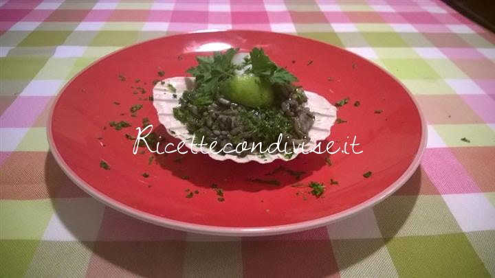 ricetta risotto al nero di seppia con filettini di seppia aromatizzato al prezzemolo e lime di michele mitch brandi