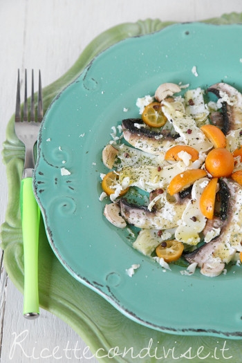 Insalata sfiziosa con Casutin finocchi, funghi champignon  e kumquat di Dany - Ideericette