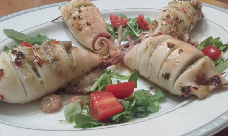 Calamari ripieni con gamberi e asparagi di Graziano Franco