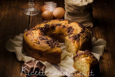 Ciambellone ricotta e cioccolato fondente di Max e Maria