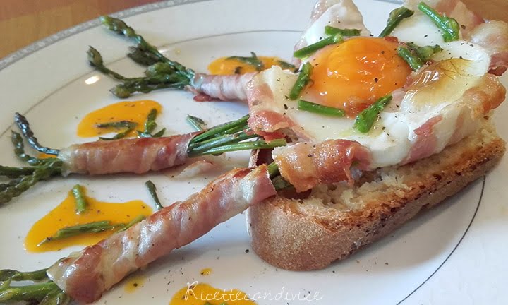 Crostini primavera con cestini di asparagi uova e pancetta