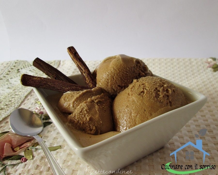 gelato alla liquirizia
