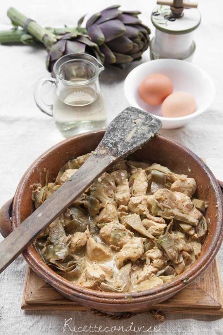 Fricassea di pollo e carciofi per Pasqua