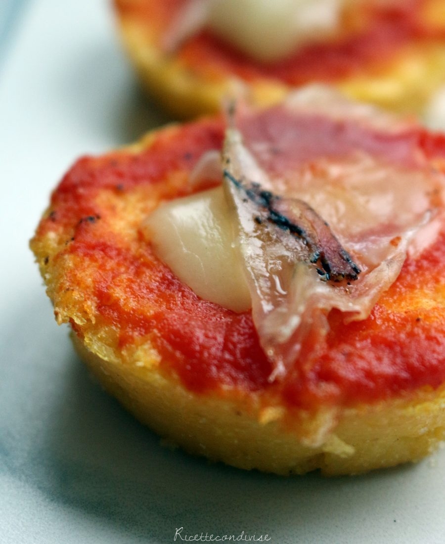 Crostini di Polenta